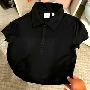 Aritzia women Collared short sleeve crop top